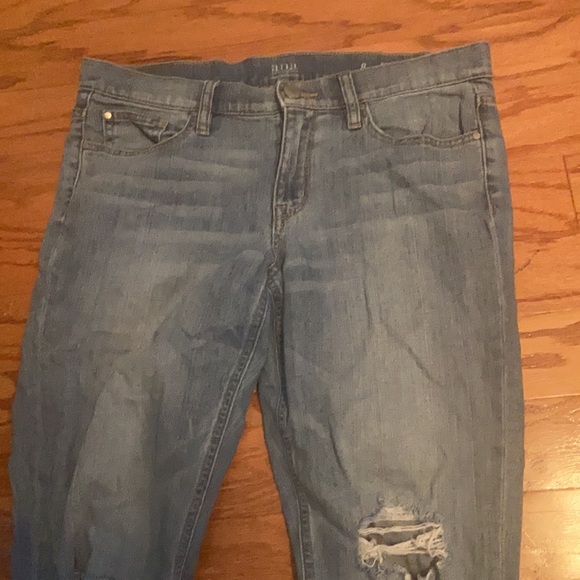 A.n.a Women’s Skinny Boyfriend Cropped Jeans with Small Rips 8 - Picture 7 of 7